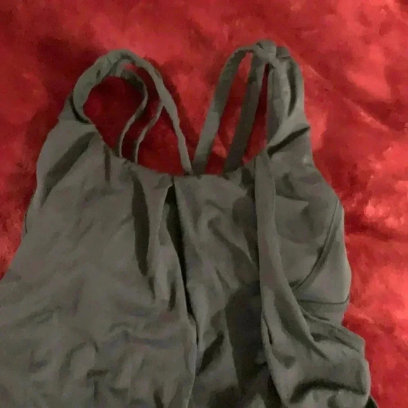 Lululemon nouveau limits tank - Picture 9 of 10